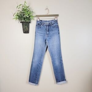 Vintage Gloria Vanderbilt High Rise Slim Straight Leg Medium Wash Mom Jeans